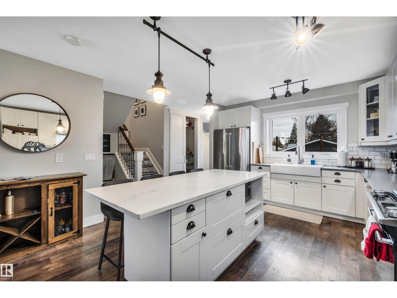 10430 148 ST NW, Edmonton