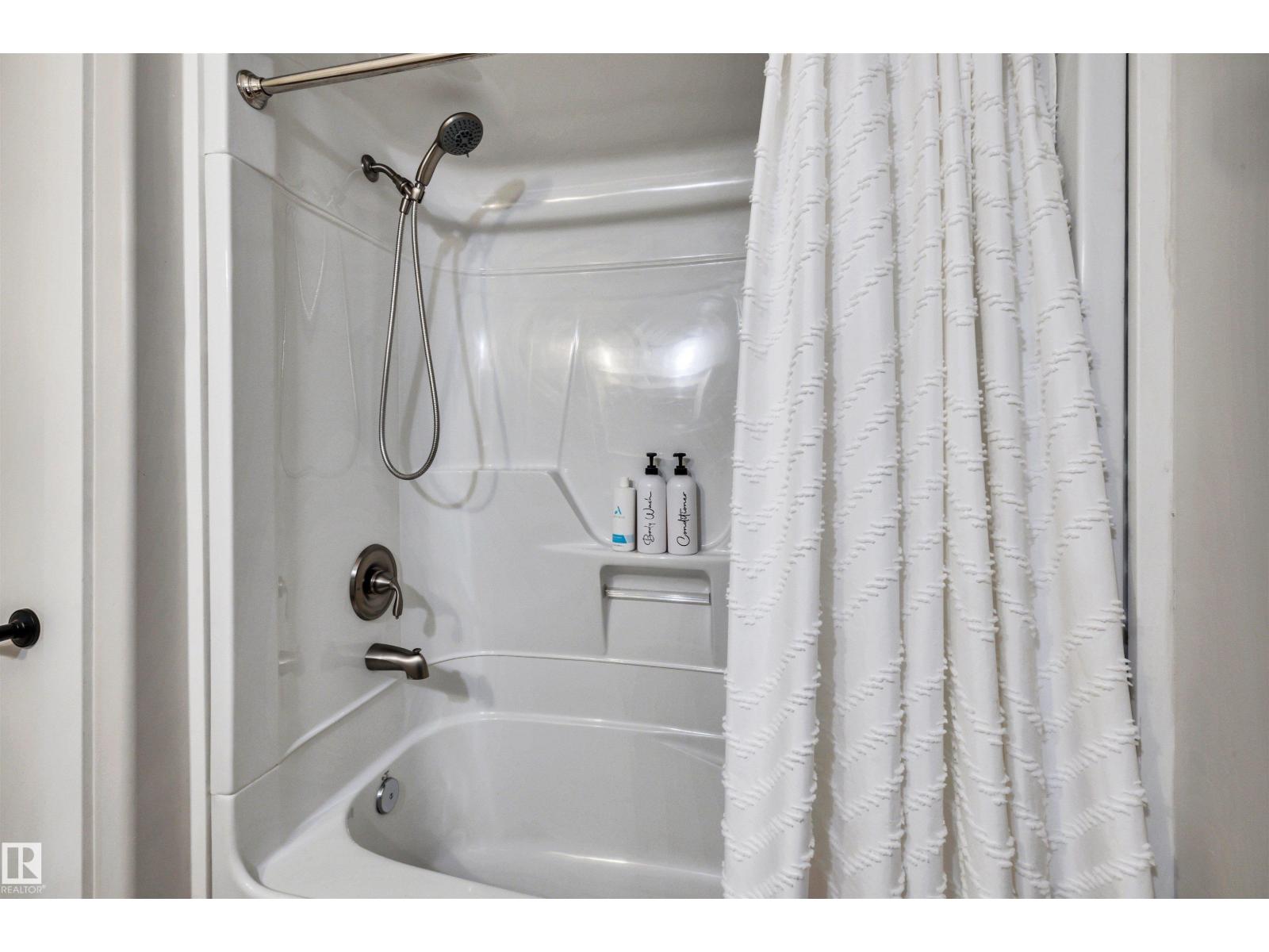 10430 148 ST NW, Edmonton