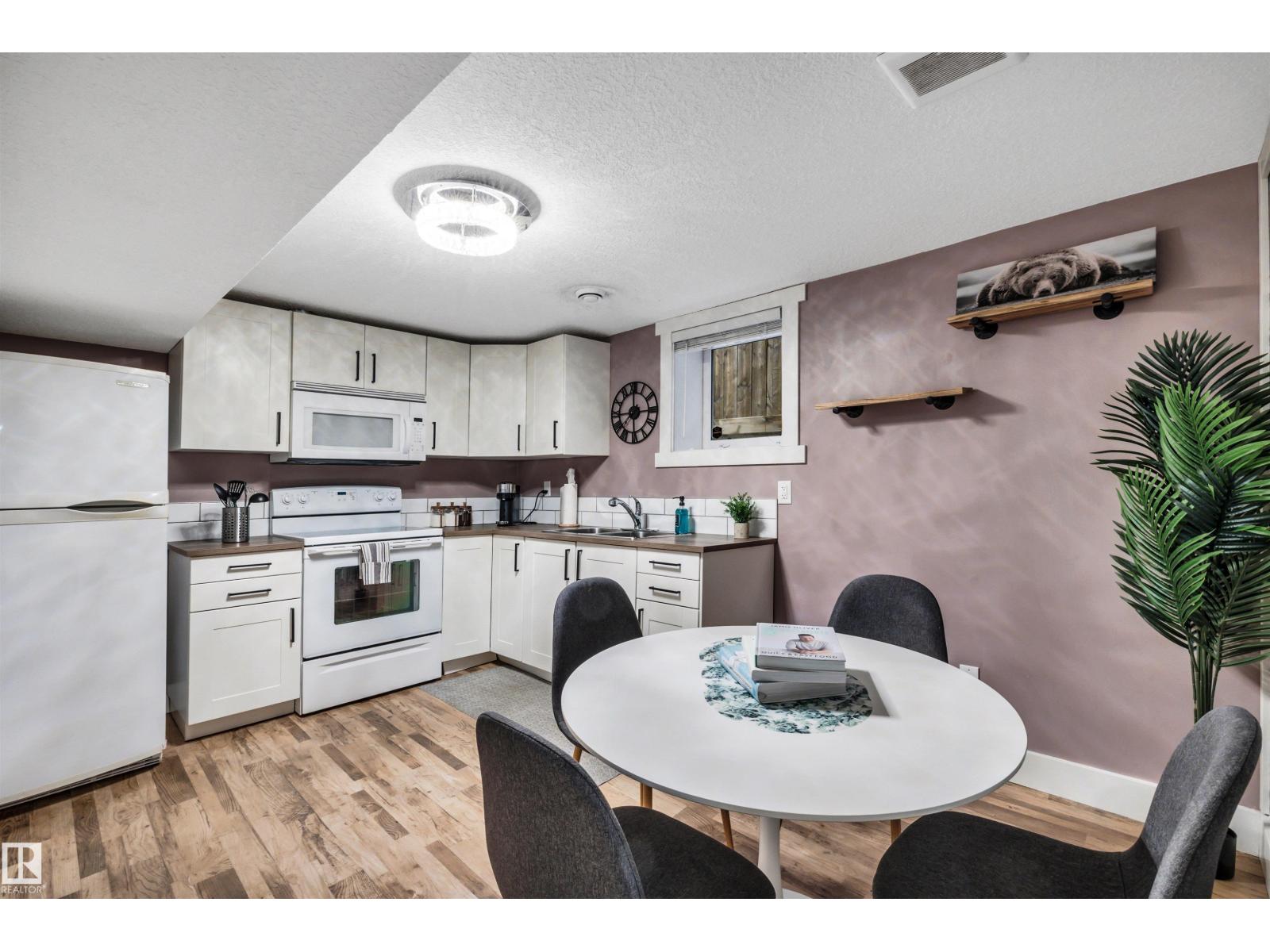 10430 148 ST NW, Edmonton