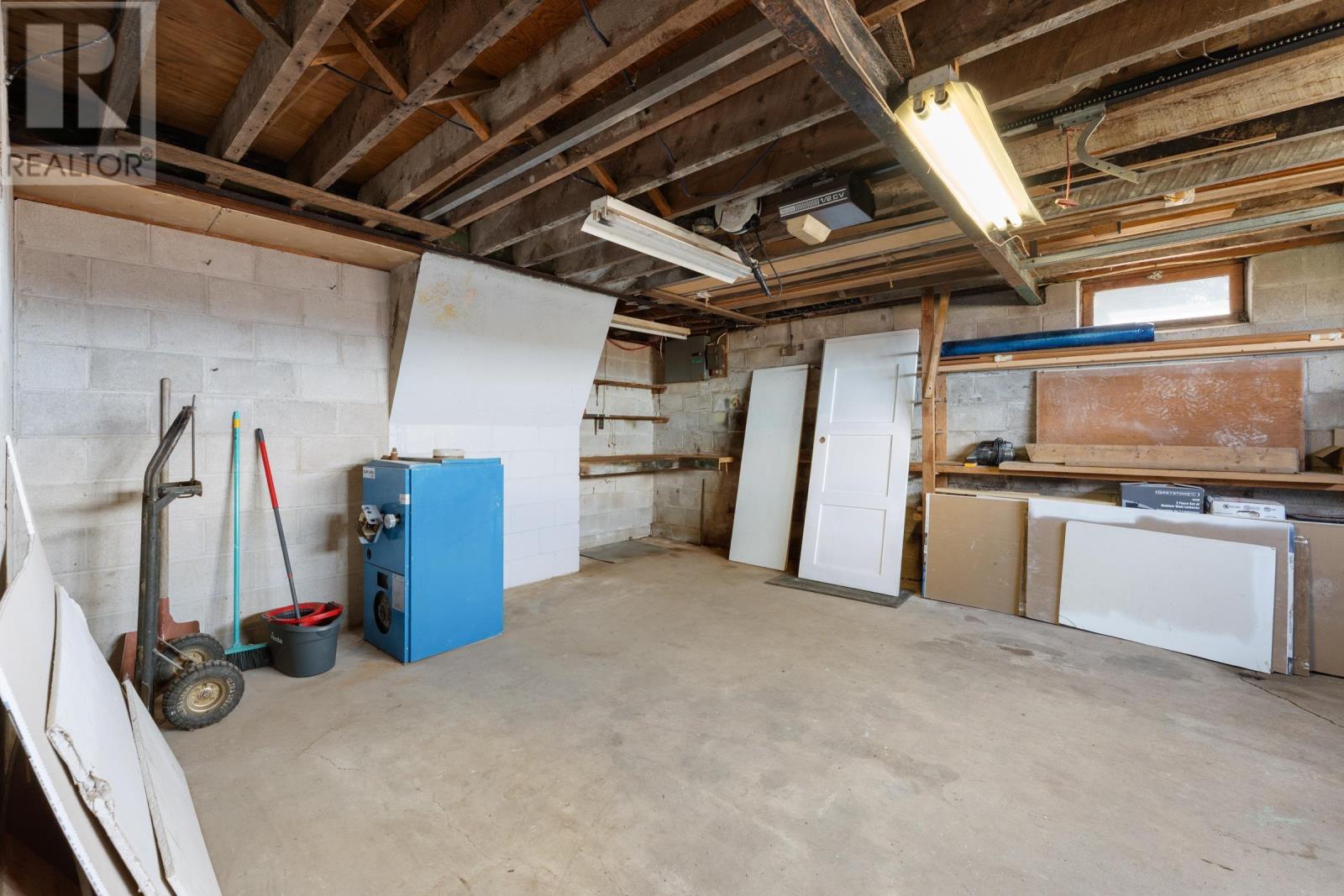 Property 30 of 50 of 172 Highway 1