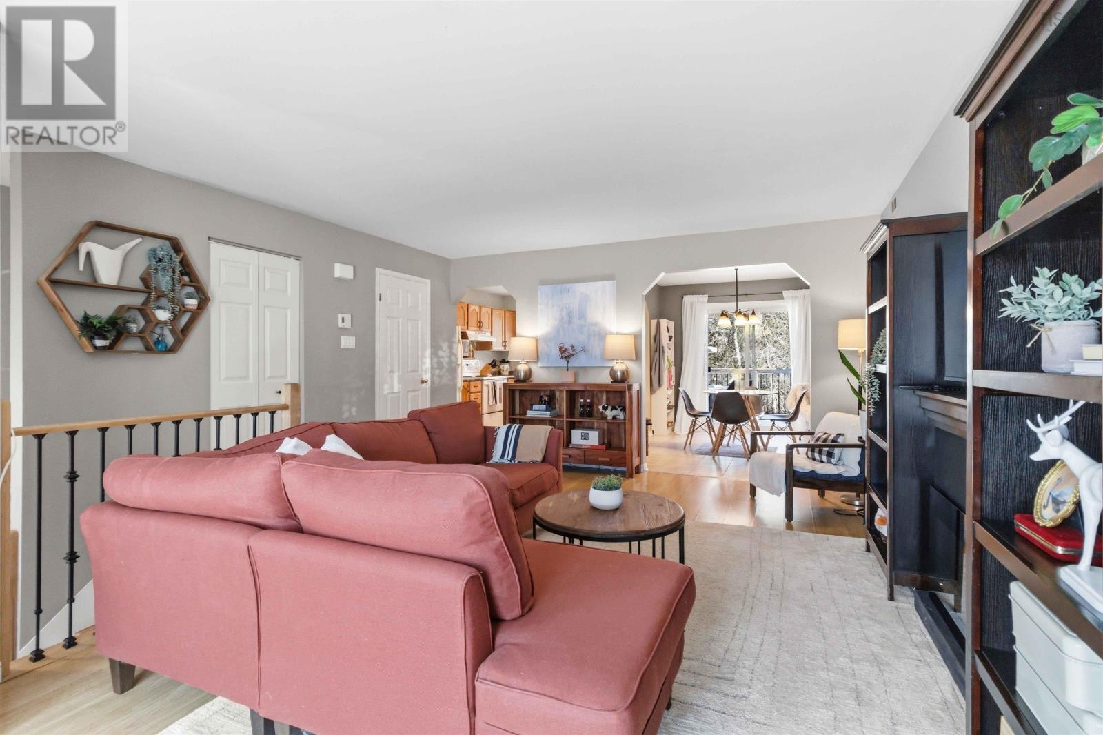 Property 10 of 35 of 37 Kindling Crescent