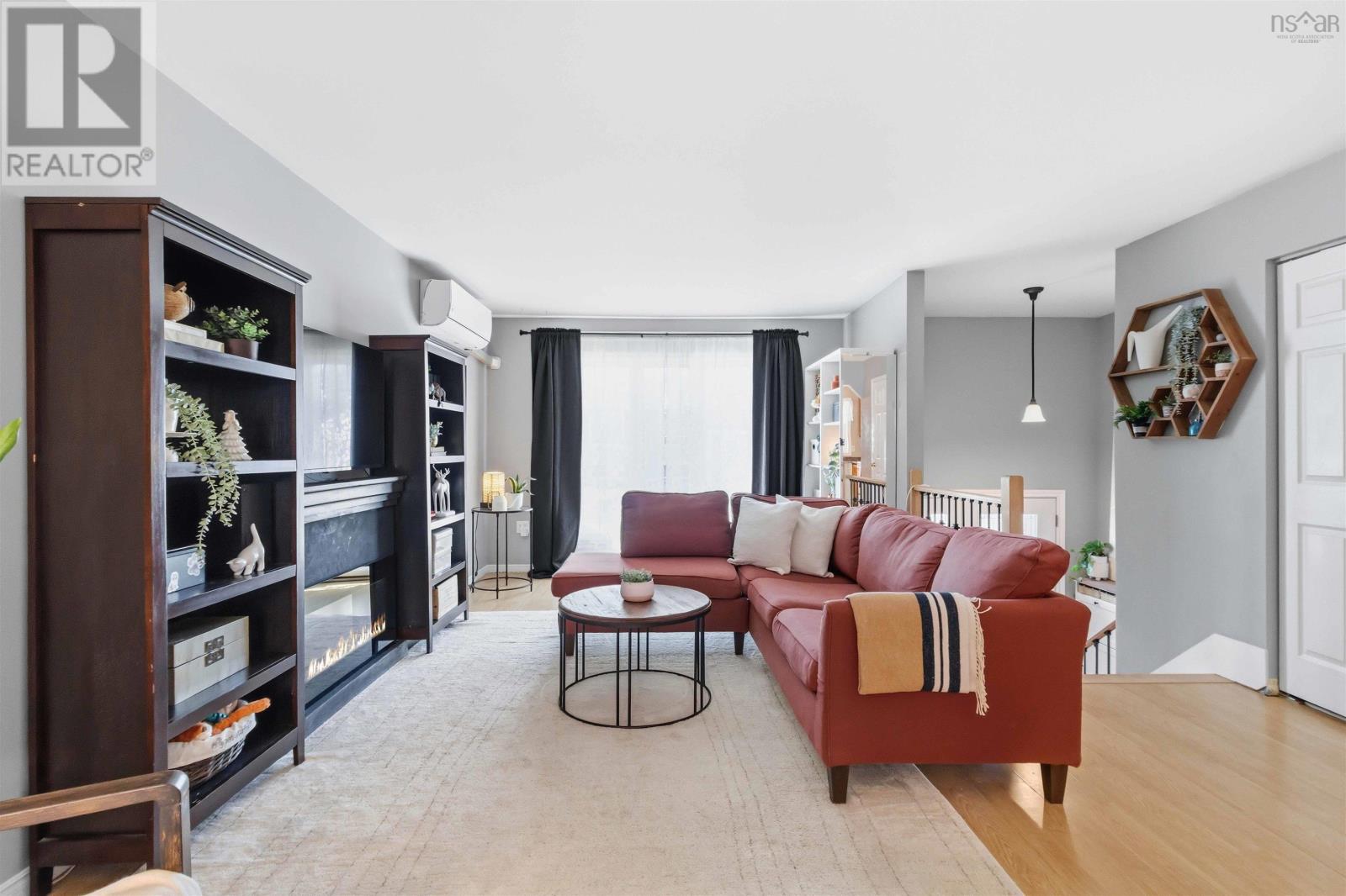 Property 7 of 35 of 37 Kindling Crescent