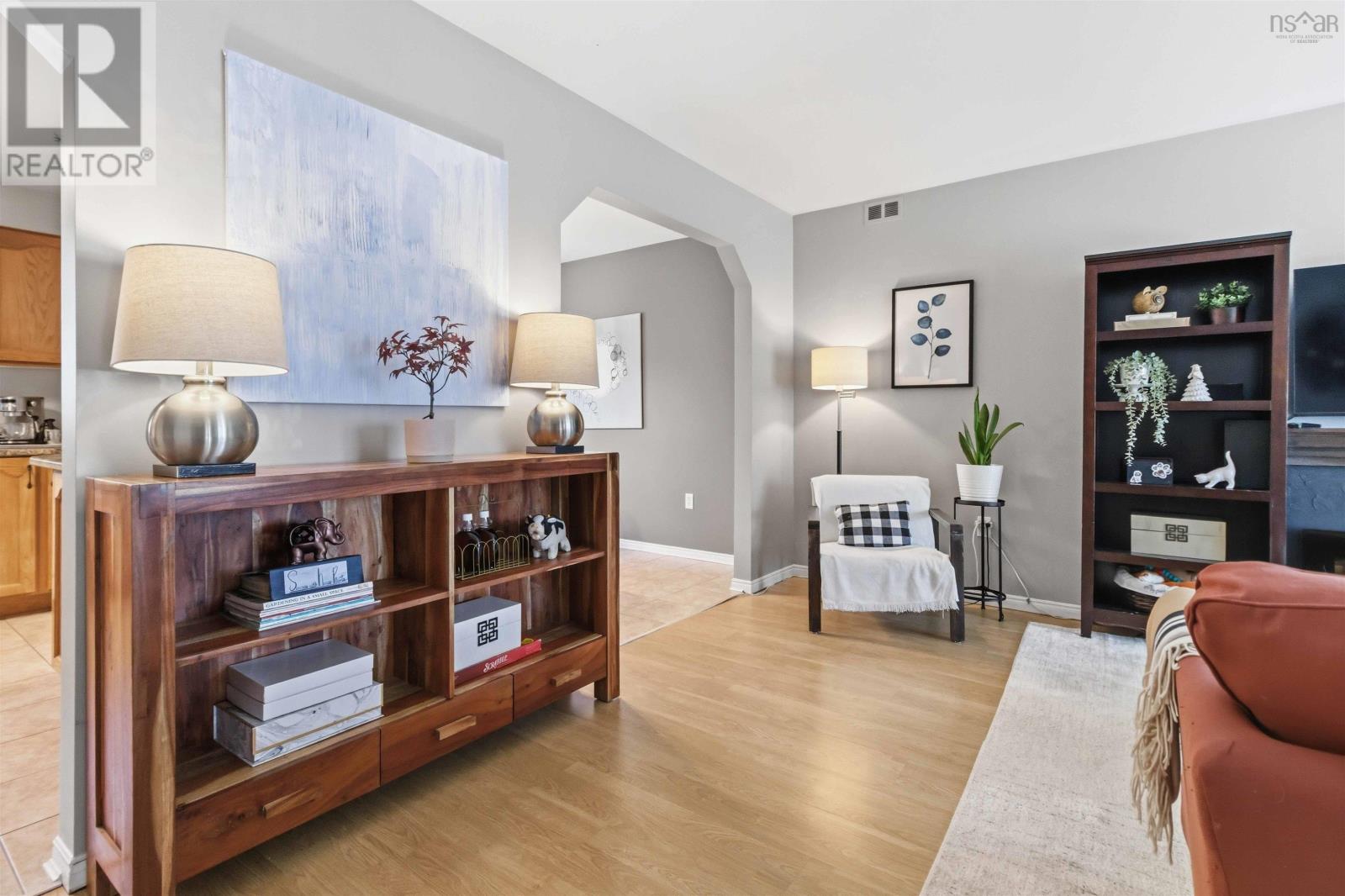 Property 14 of 35 of 37 Kindling Crescent