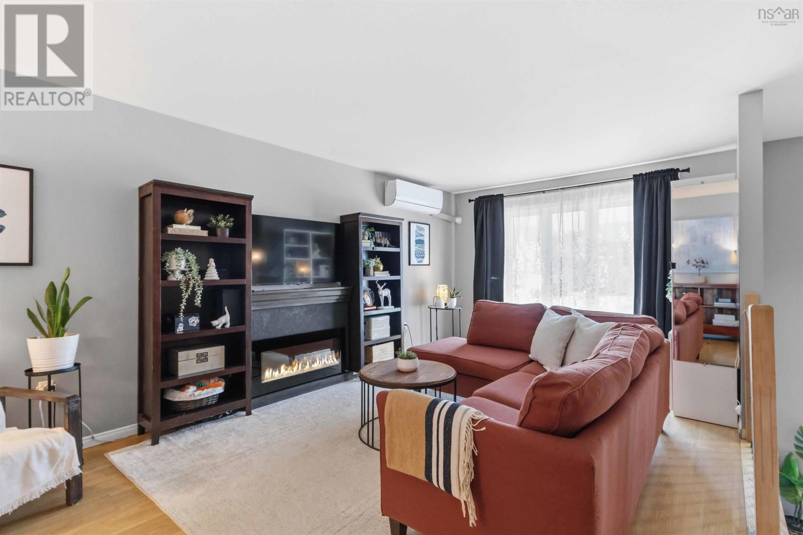 Property 6 of 35 of 37 Kindling Crescent