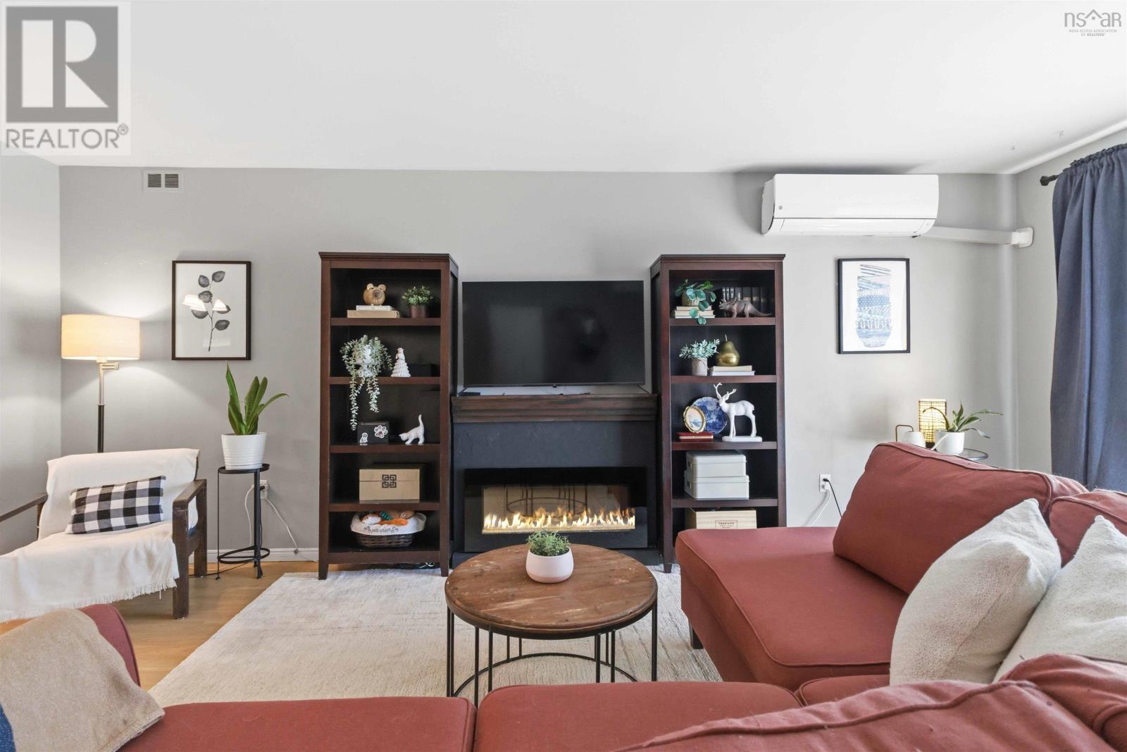 Property 9 of 35 of 37 Kindling Crescent