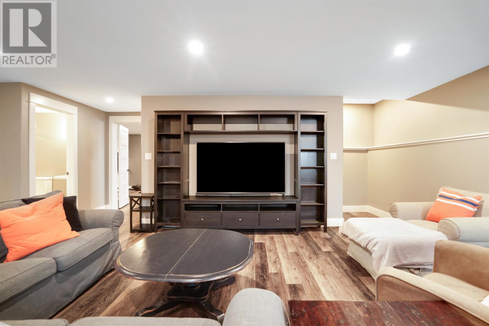 9 DOYLES LANDING - 33