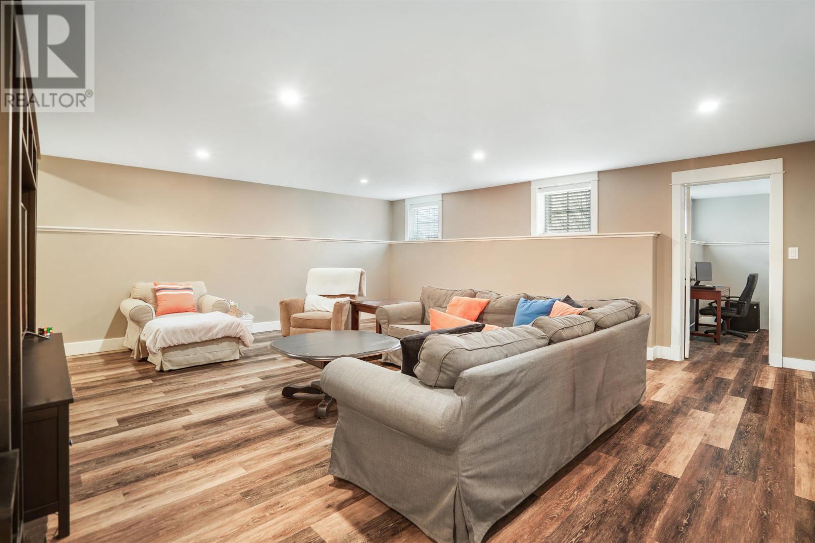 9 DOYLES LANDING - 34