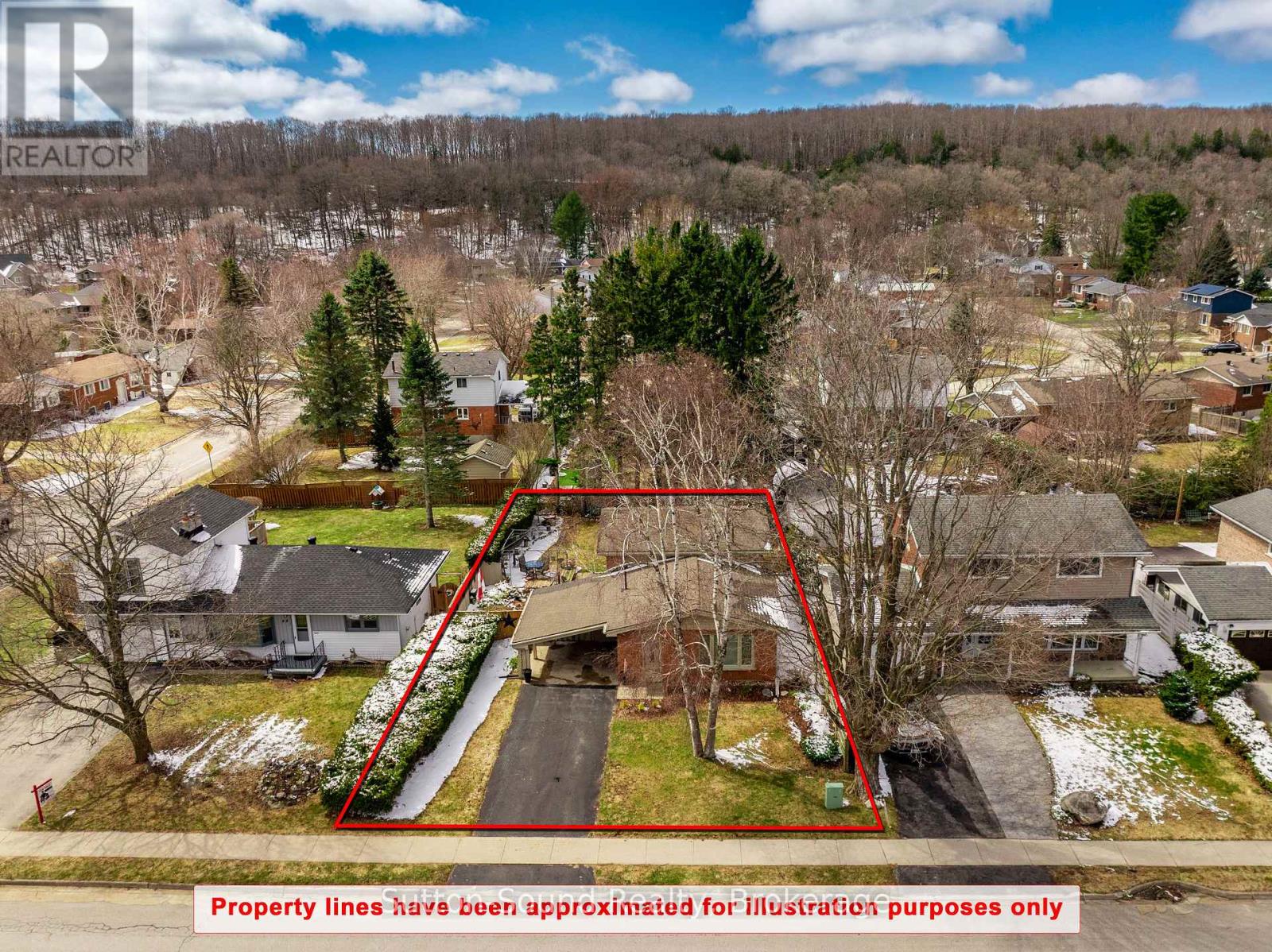 50 4TH AVENUE W - Image 3