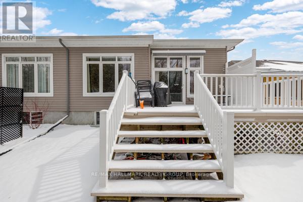 155 ROYAL LANDING GATE — photo 34