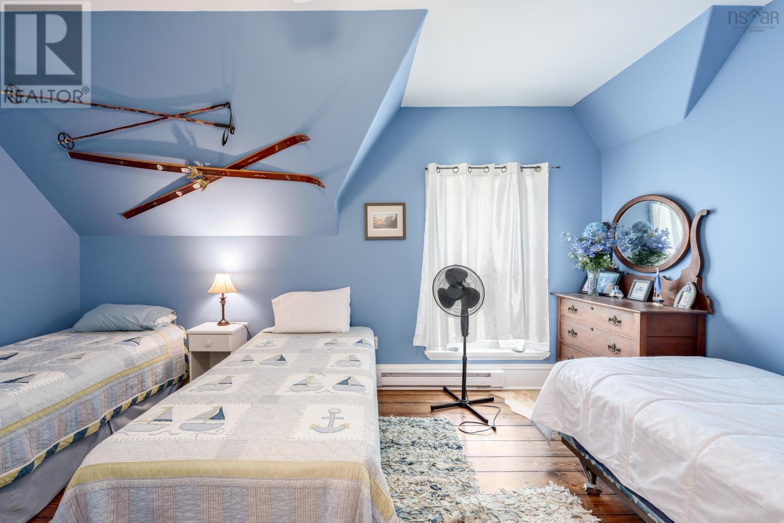 Property 29 of 50 of 42 Queen Street