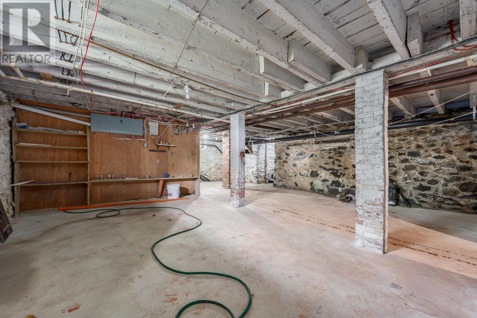 Property 38 of 50 of 42 Queen Street