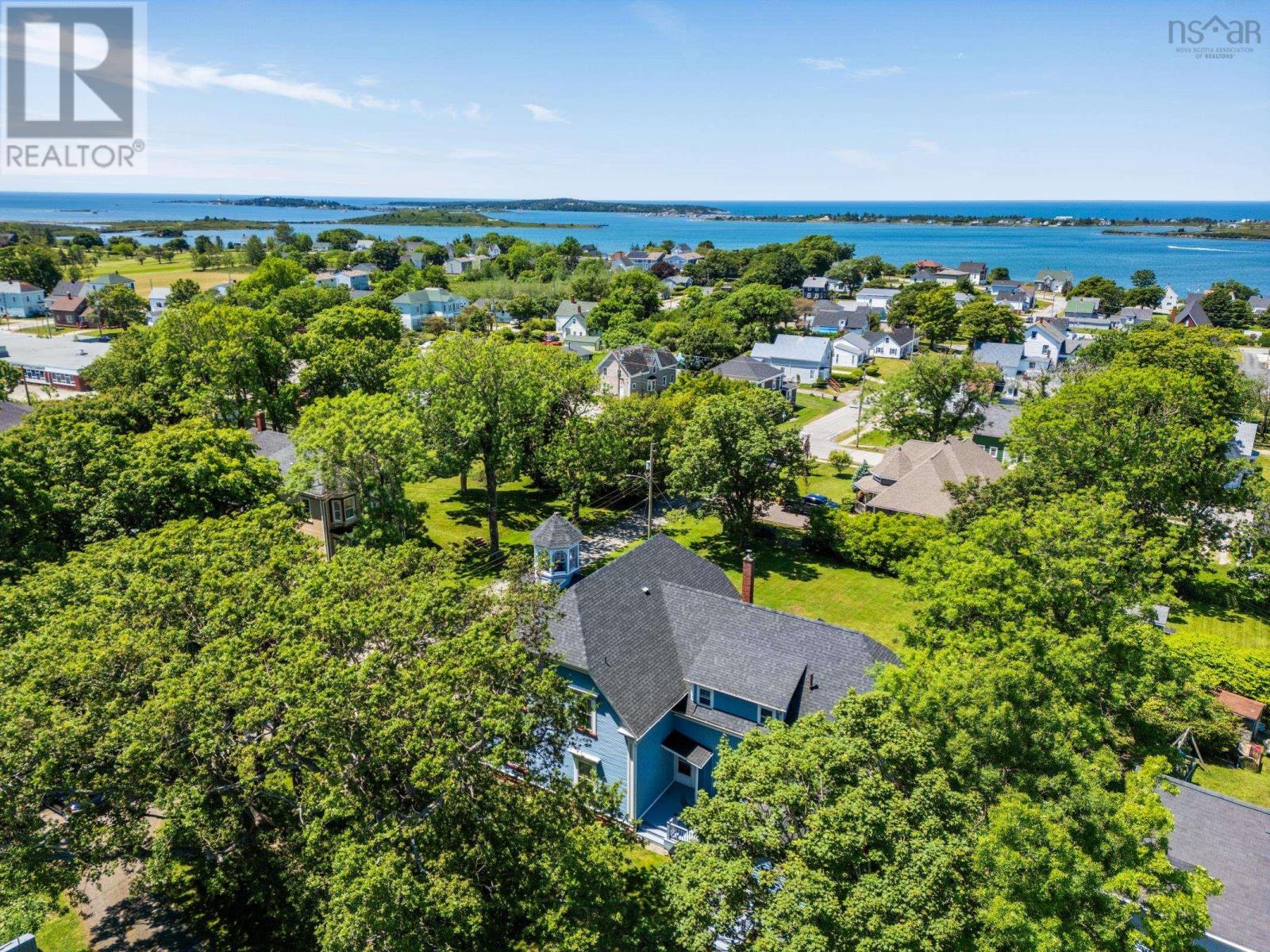 Property 43 of 50 of 42 Queen Street