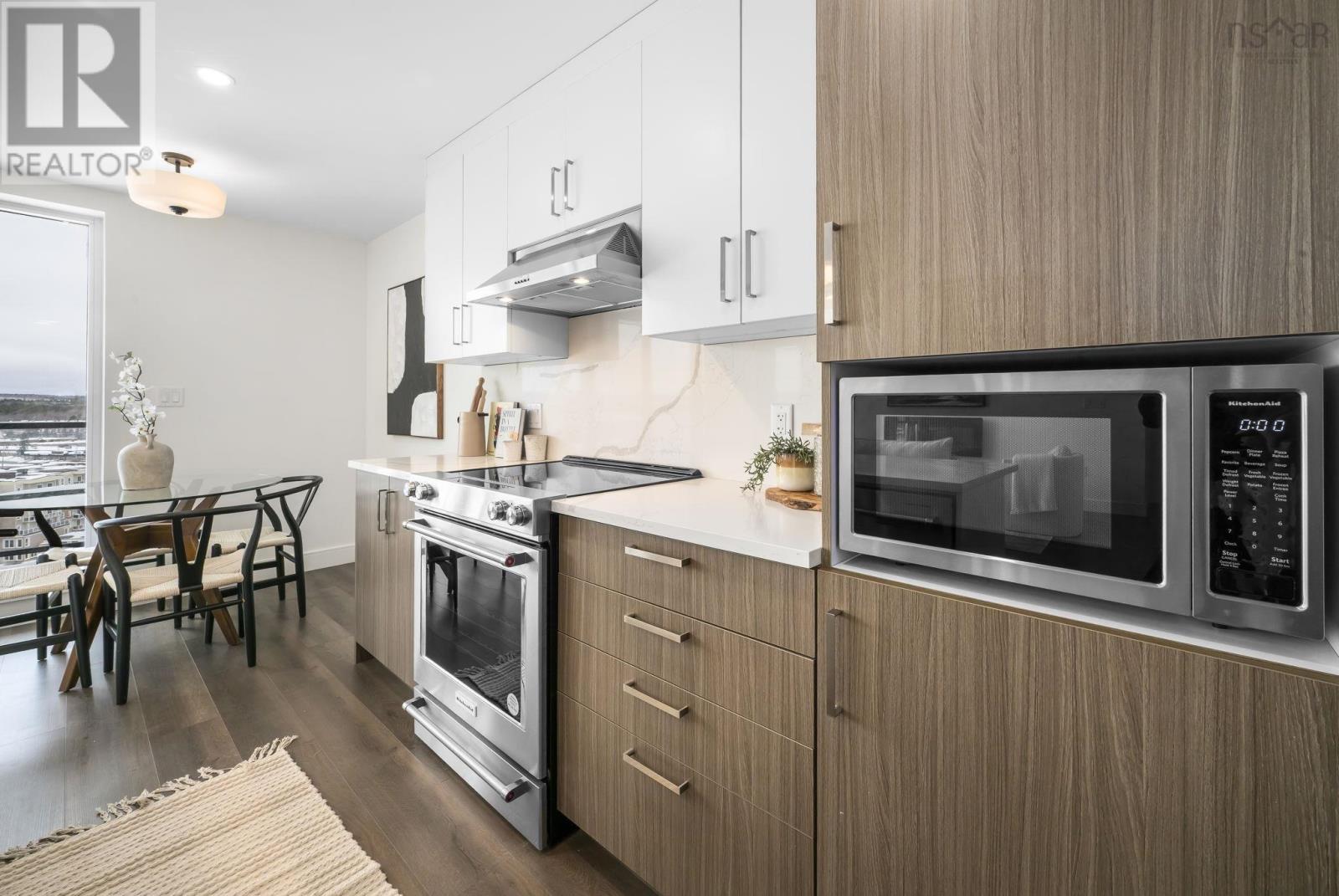 Property 24 of 45 of 1203 72 Seapoint Road