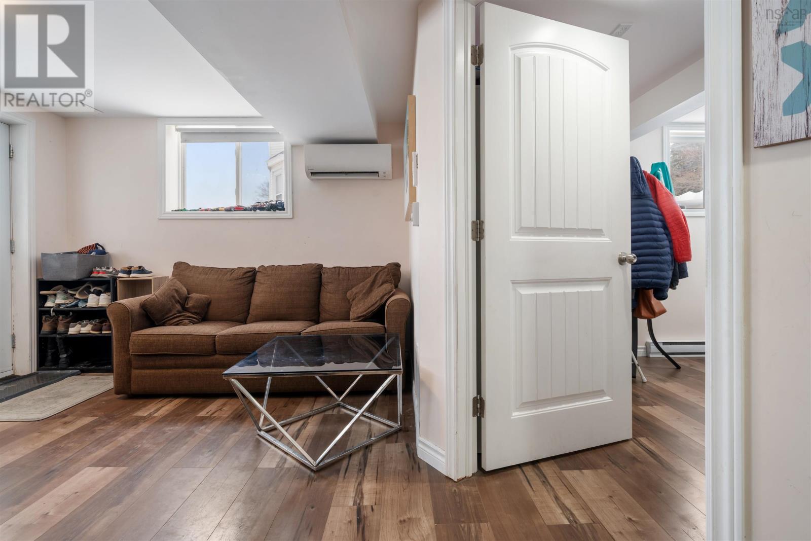 57A/57B HIGH STREET - 31