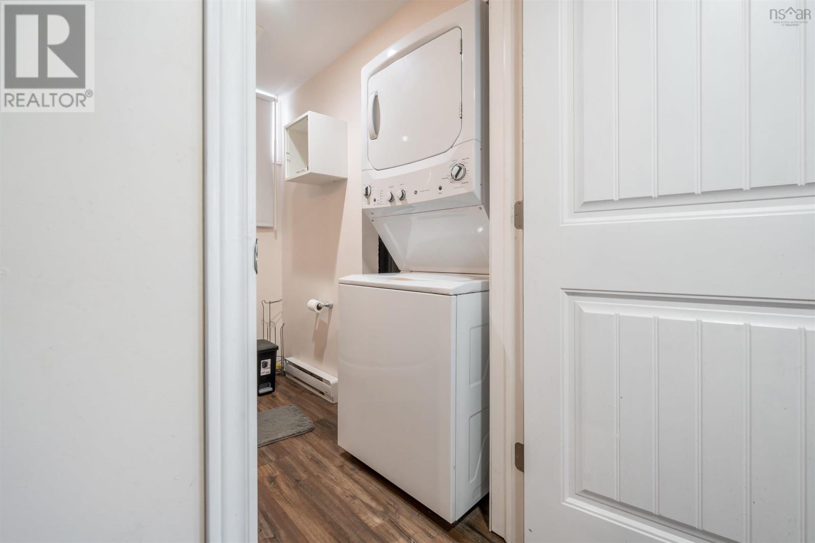 57A/57B HIGH STREET - 37