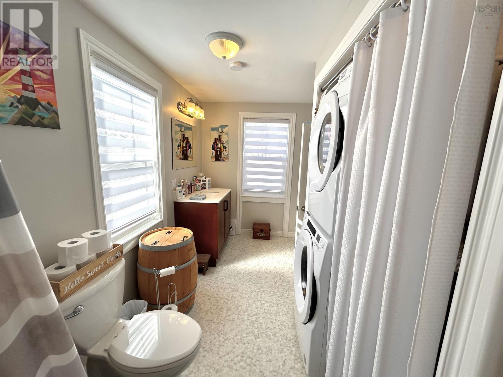 Property 16 of 45 of 2713 Highway 3