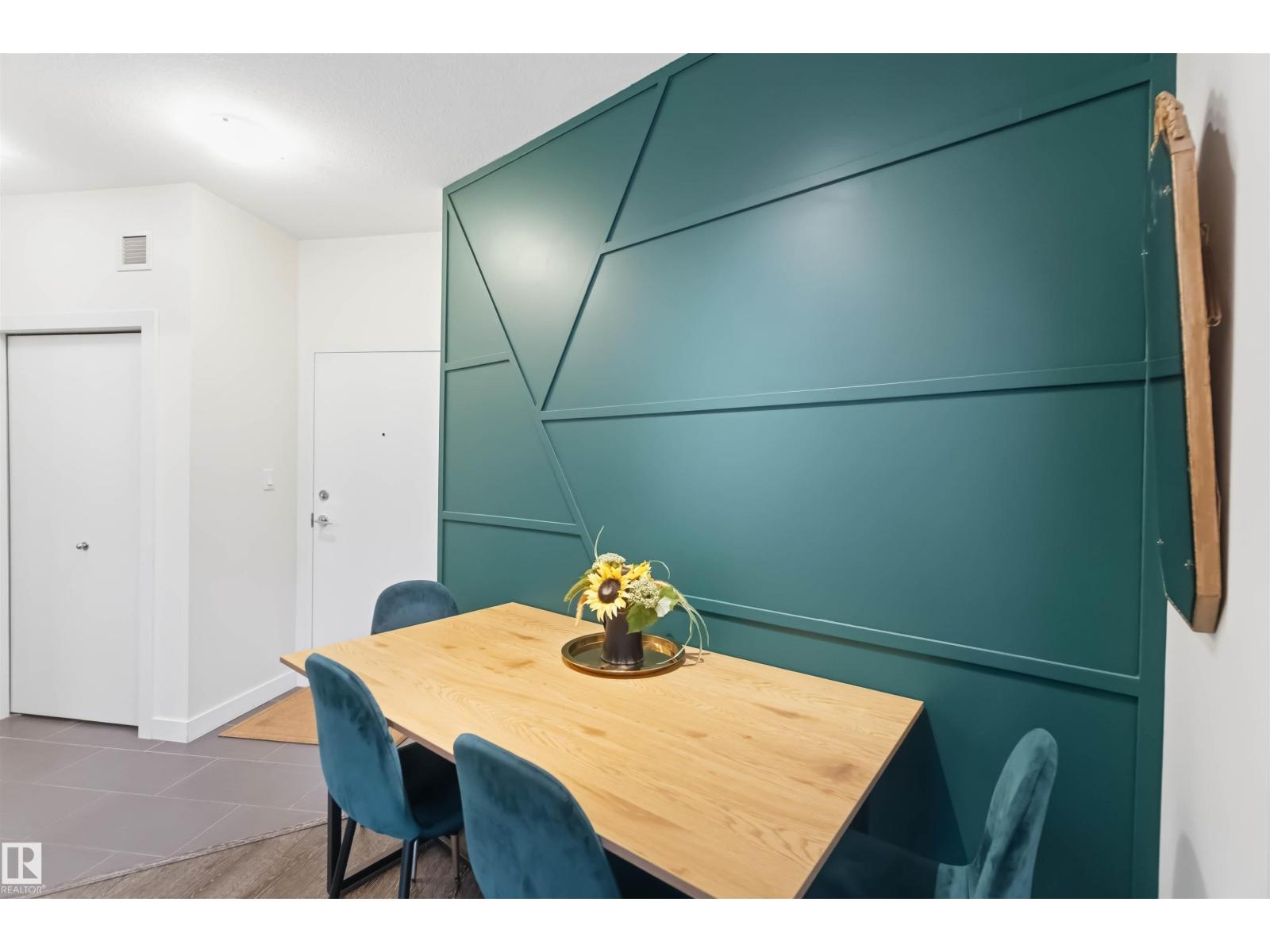 #114 10611 117 ST NW, Edmonton