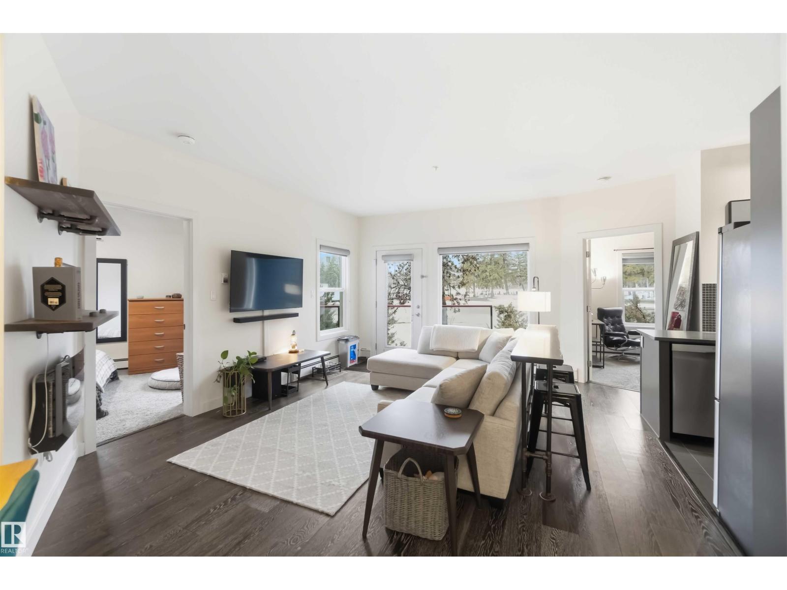 #114 10611 117 ST NW, Edmonton