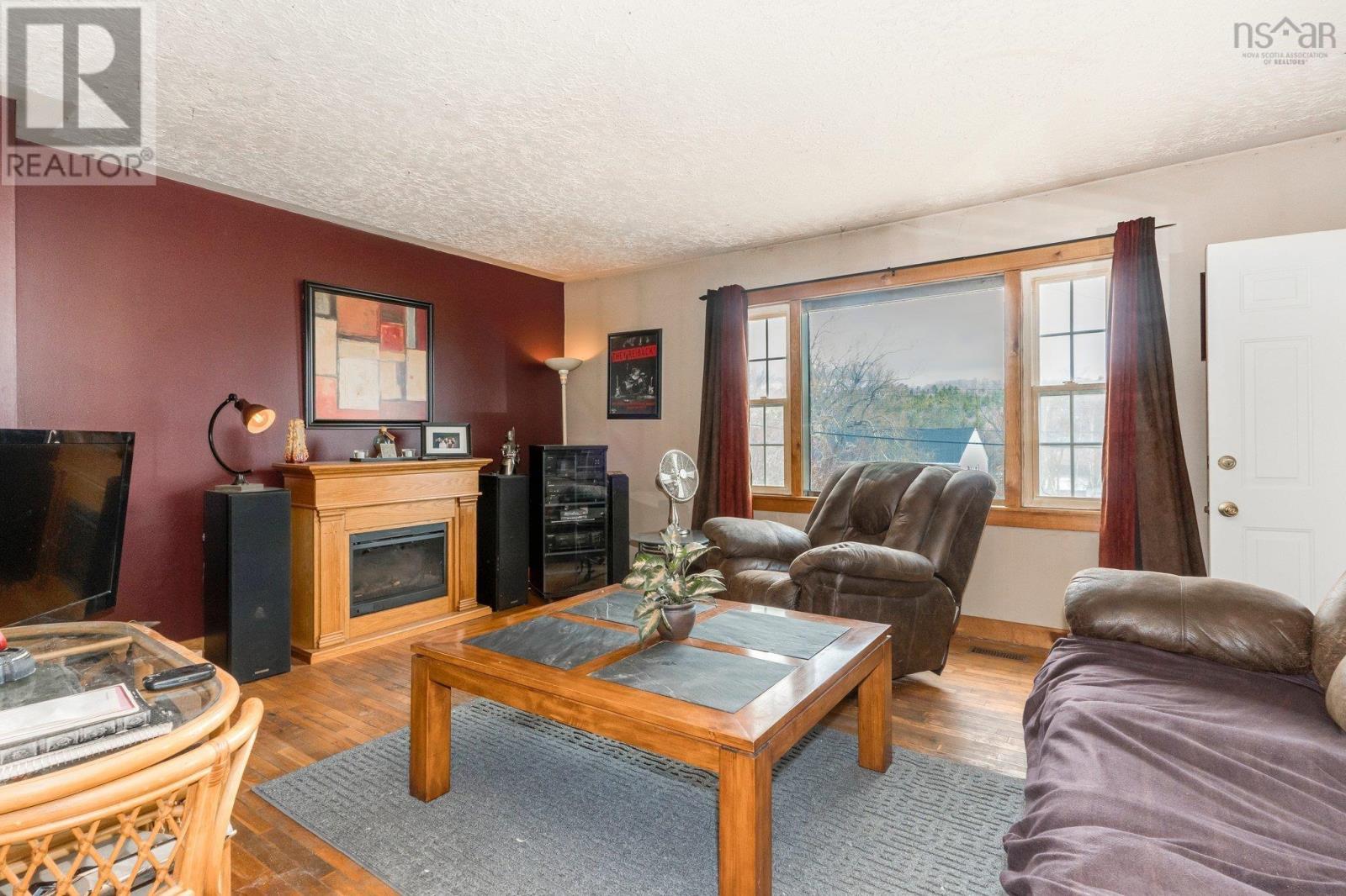 50 RAYMOND STREET - 4