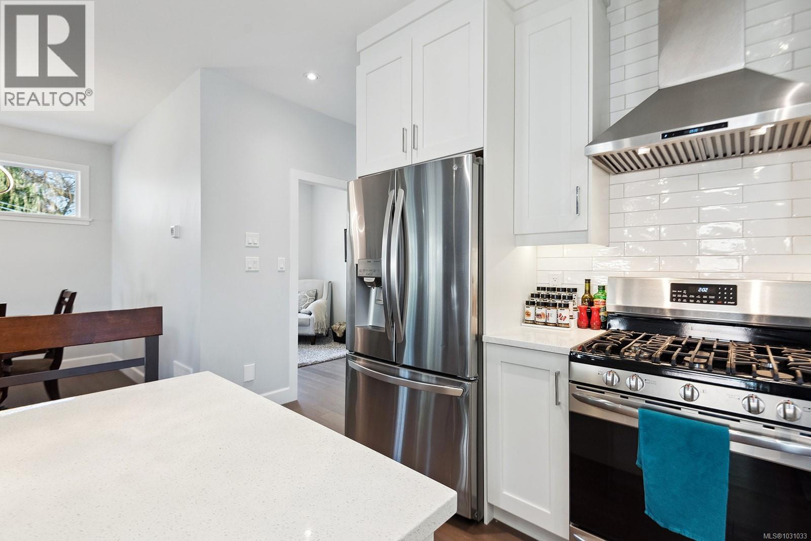 5865 SYCAMORE ST - 10