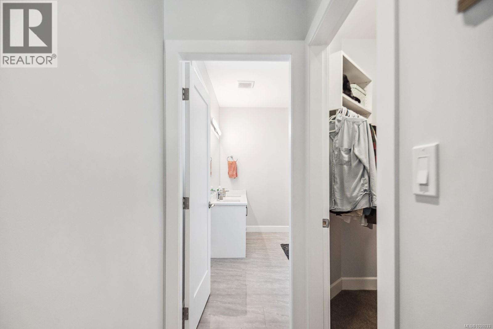 5865 SYCAMORE ST - 34