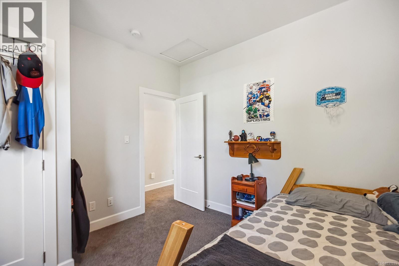 5865 SYCAMORE ST - 40