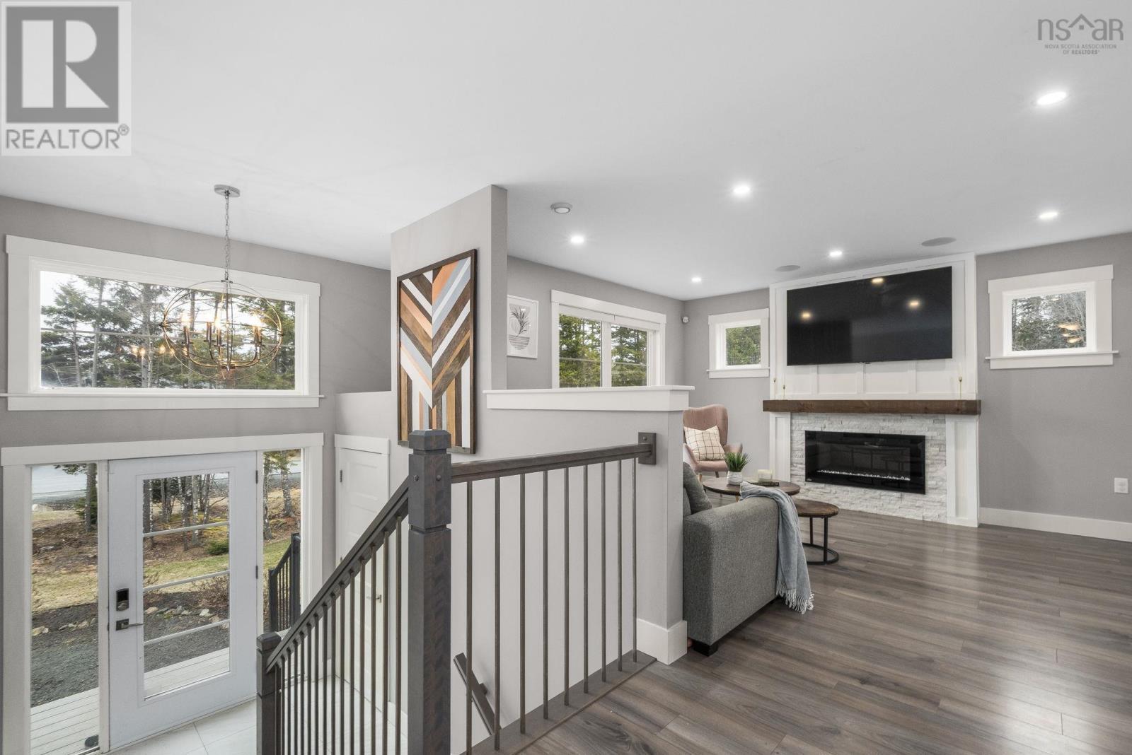 Property 3 of 50 of 721 Midnight Run