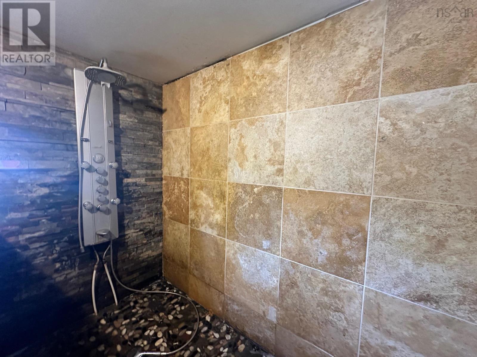 102 Dyke Road - 26