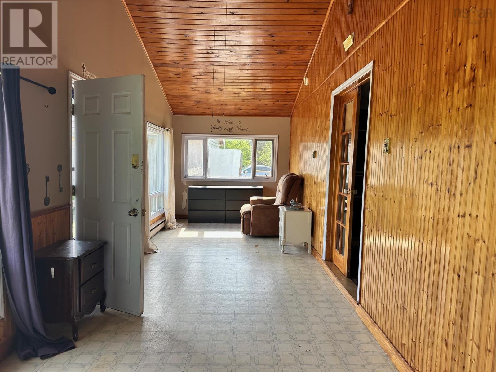 102 Dyke Road - 18