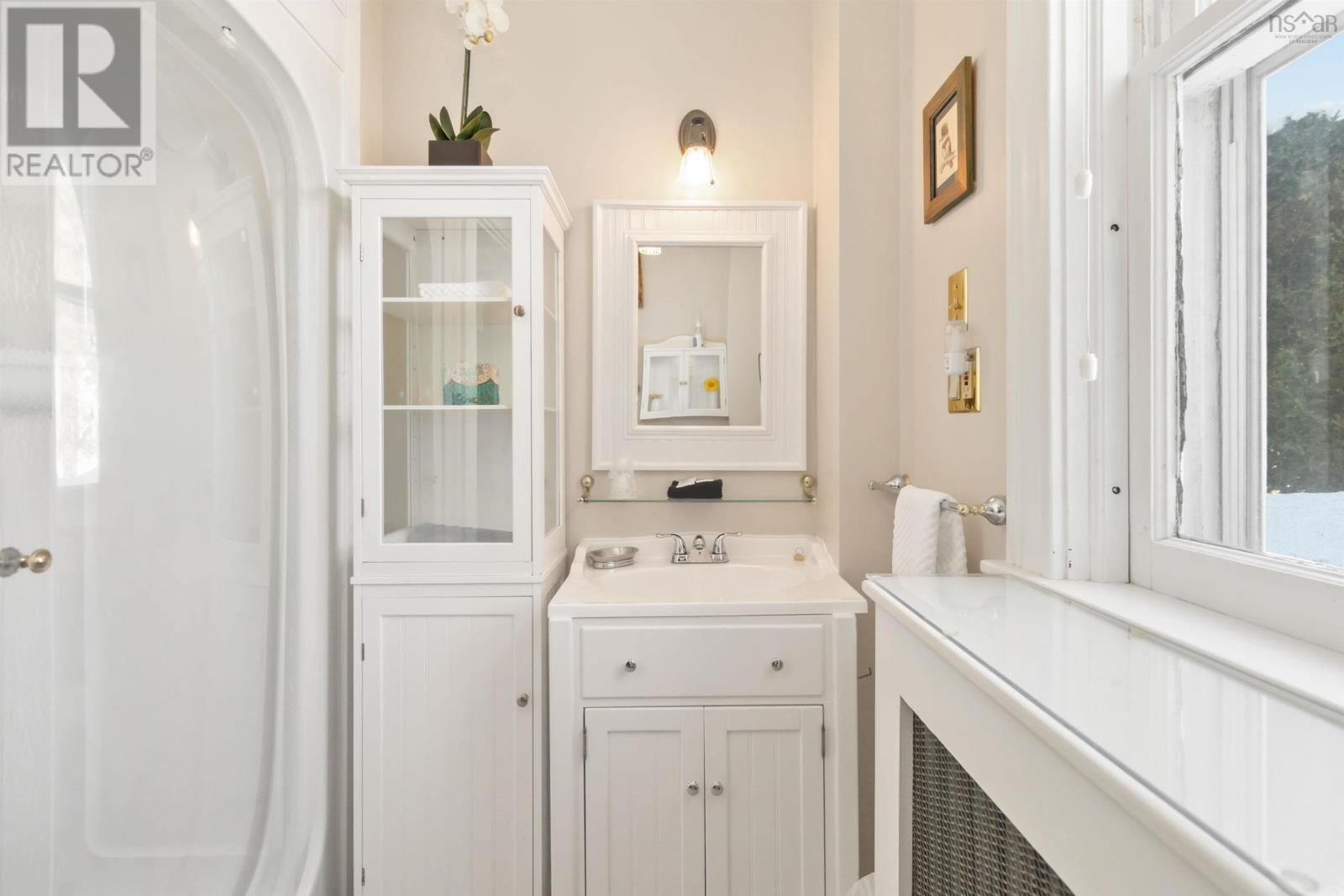 Property 20 of 50 of 66 McDonald Street