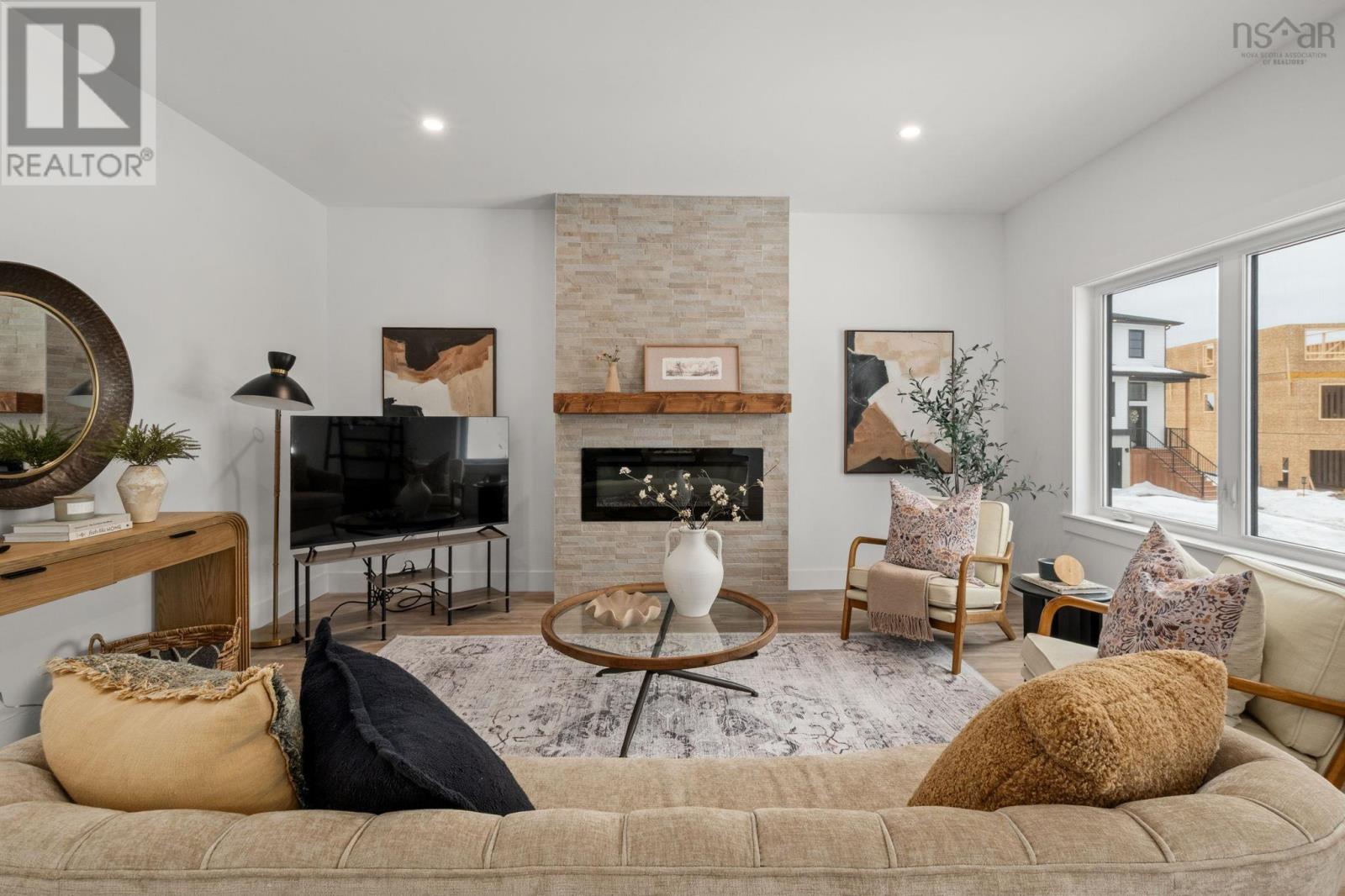 Property 6 of 46 of 11 Wanders Way