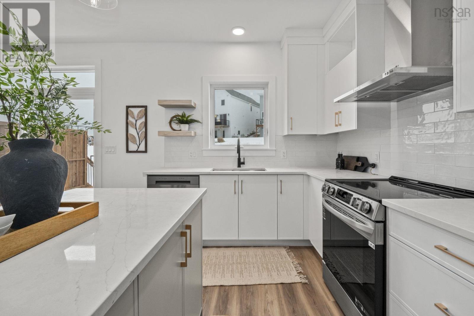 Property 25 of 46 of 11 Wanders Way