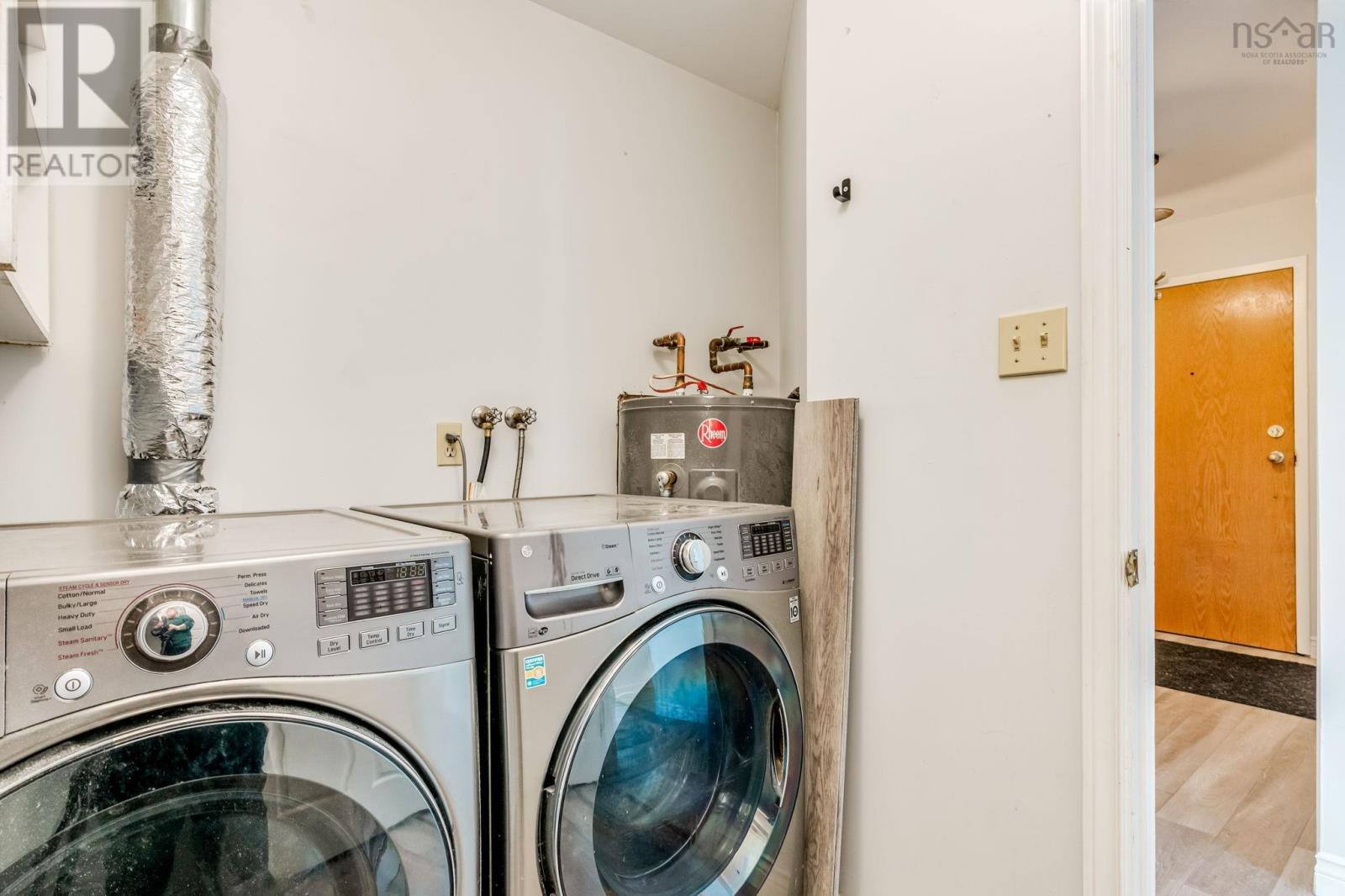 #306 110 FARNHAM GATE ROAD - 31