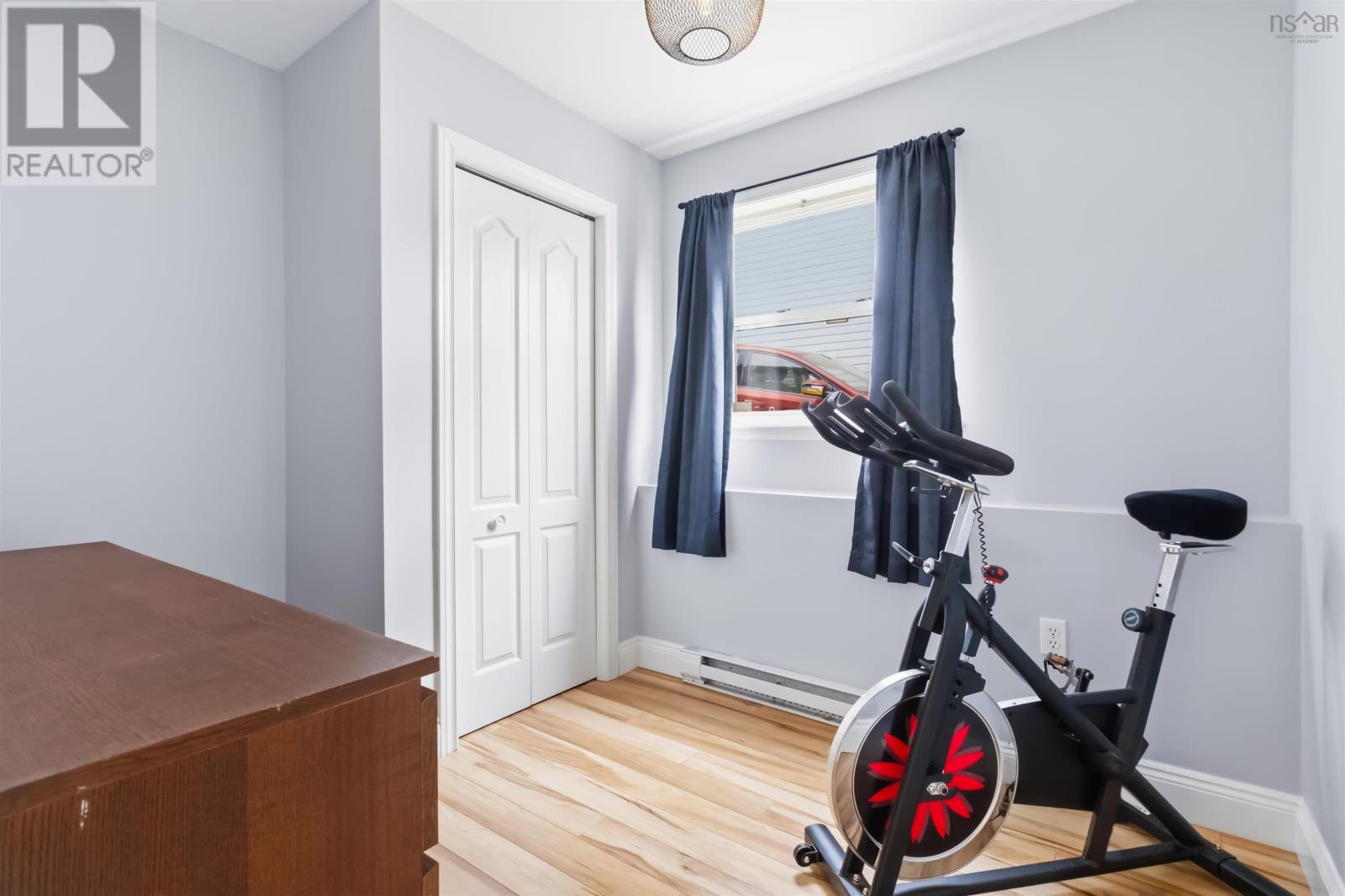 Property 27 of 39 of 131 Serop Crescent