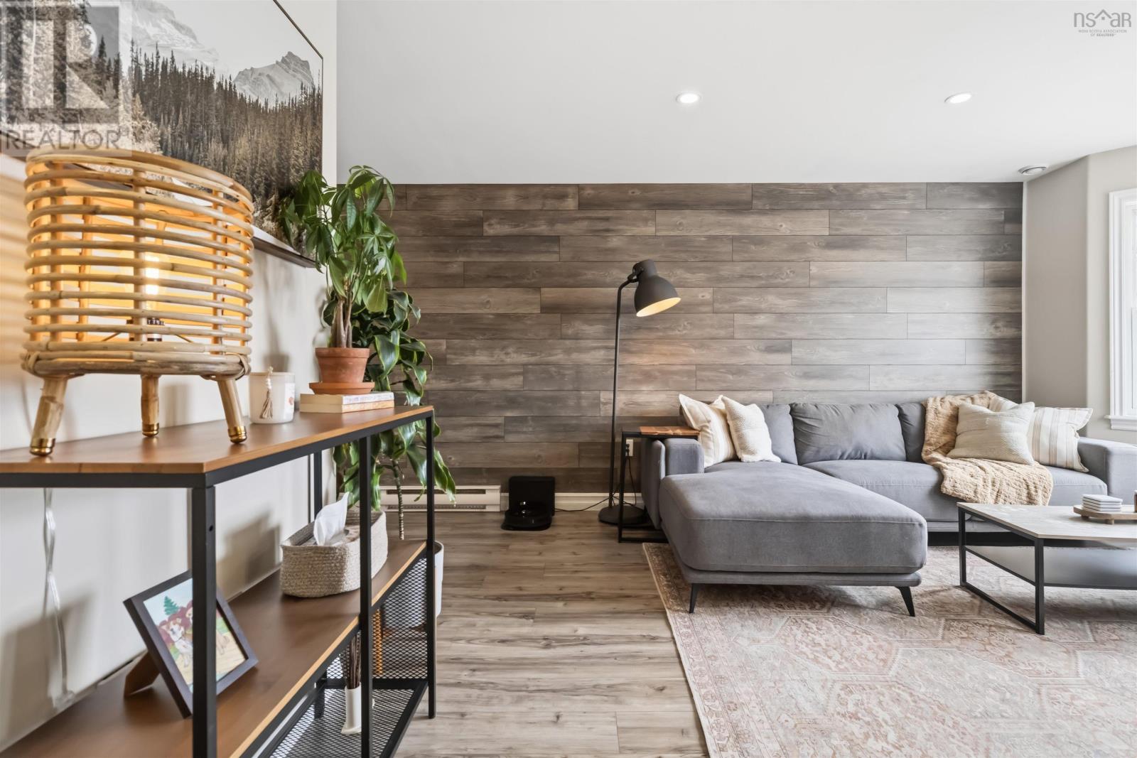 Property 5 of 39 of 131 Serop Crescent