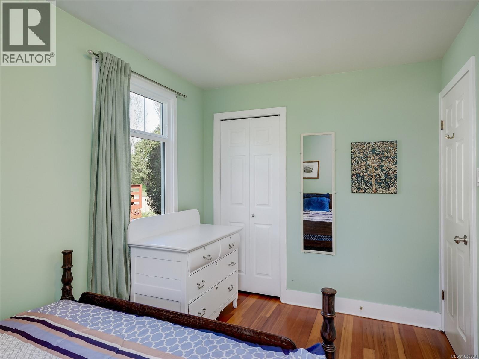  1064 Colville Road, Esquimalt