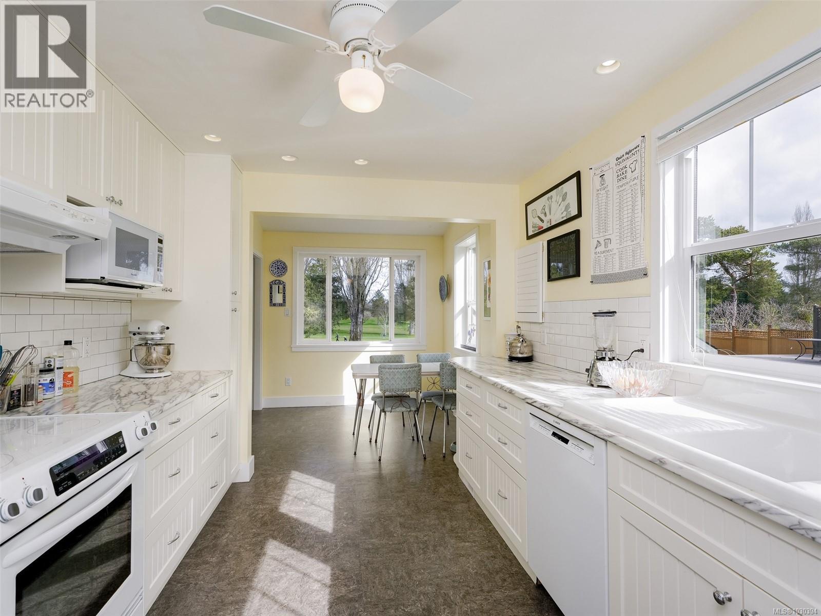  1064 Colville Road, Esquimalt