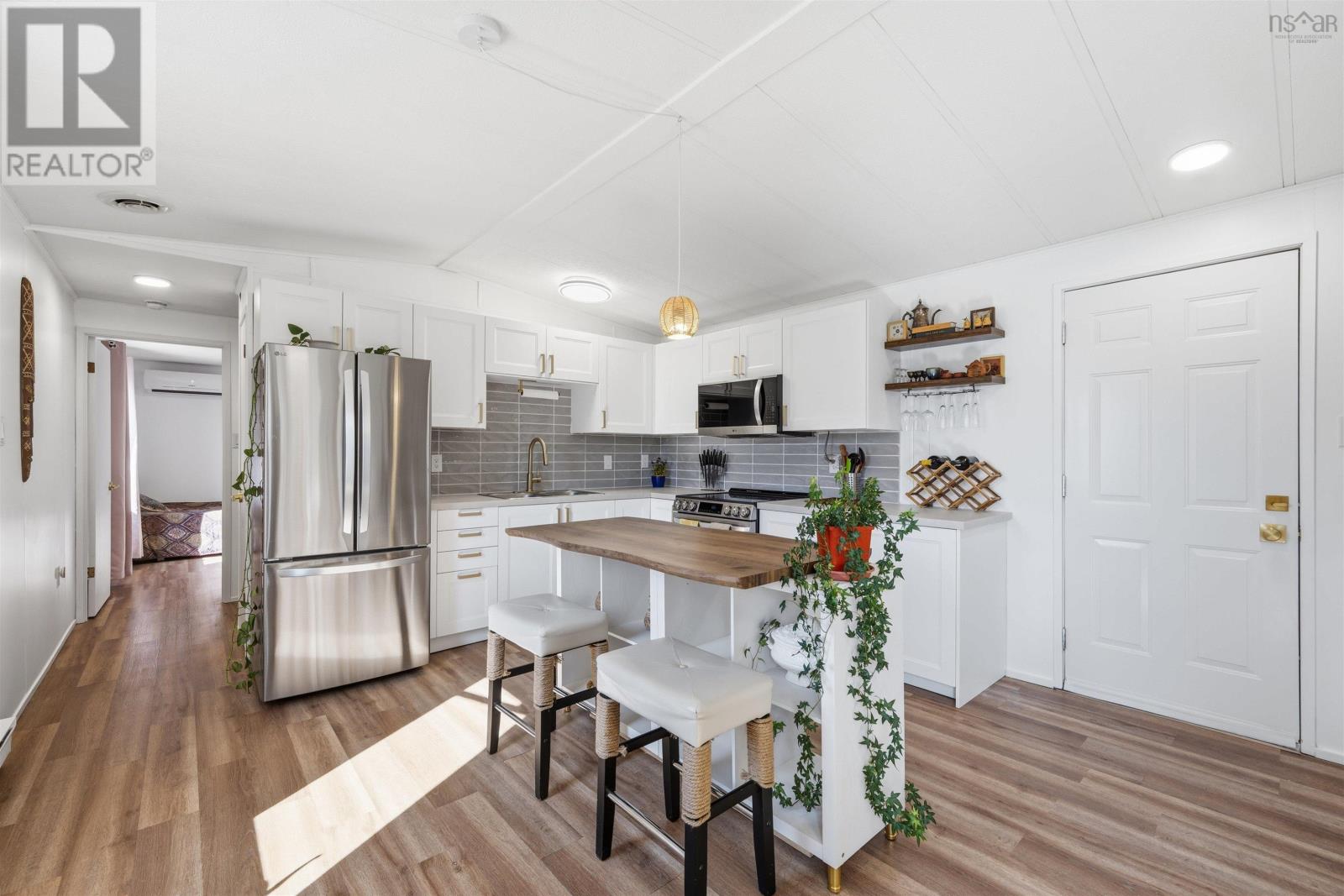 Property 10 of 40 of 6 Alderwood Court