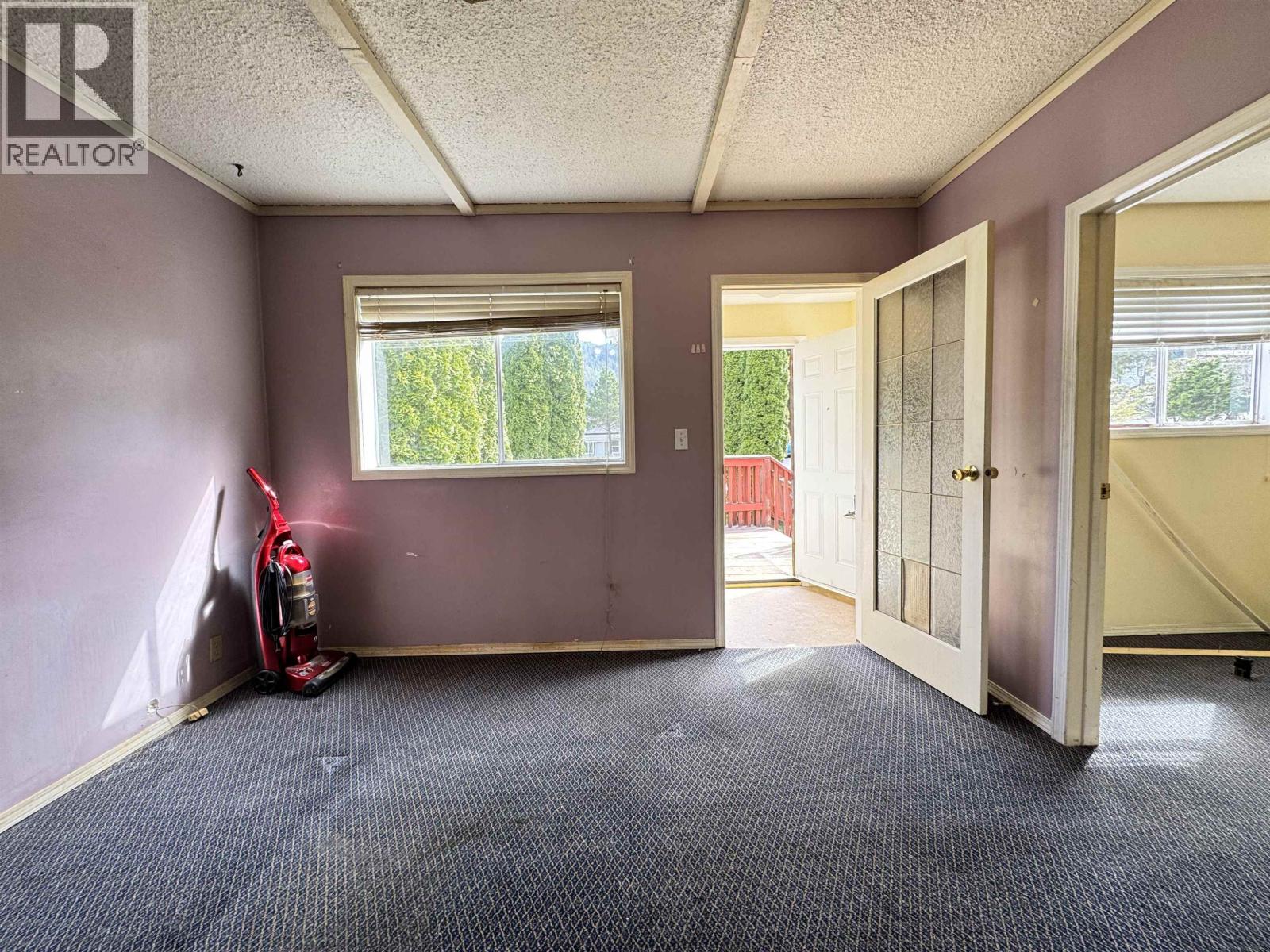 536 W 9TH AVENUE - 8