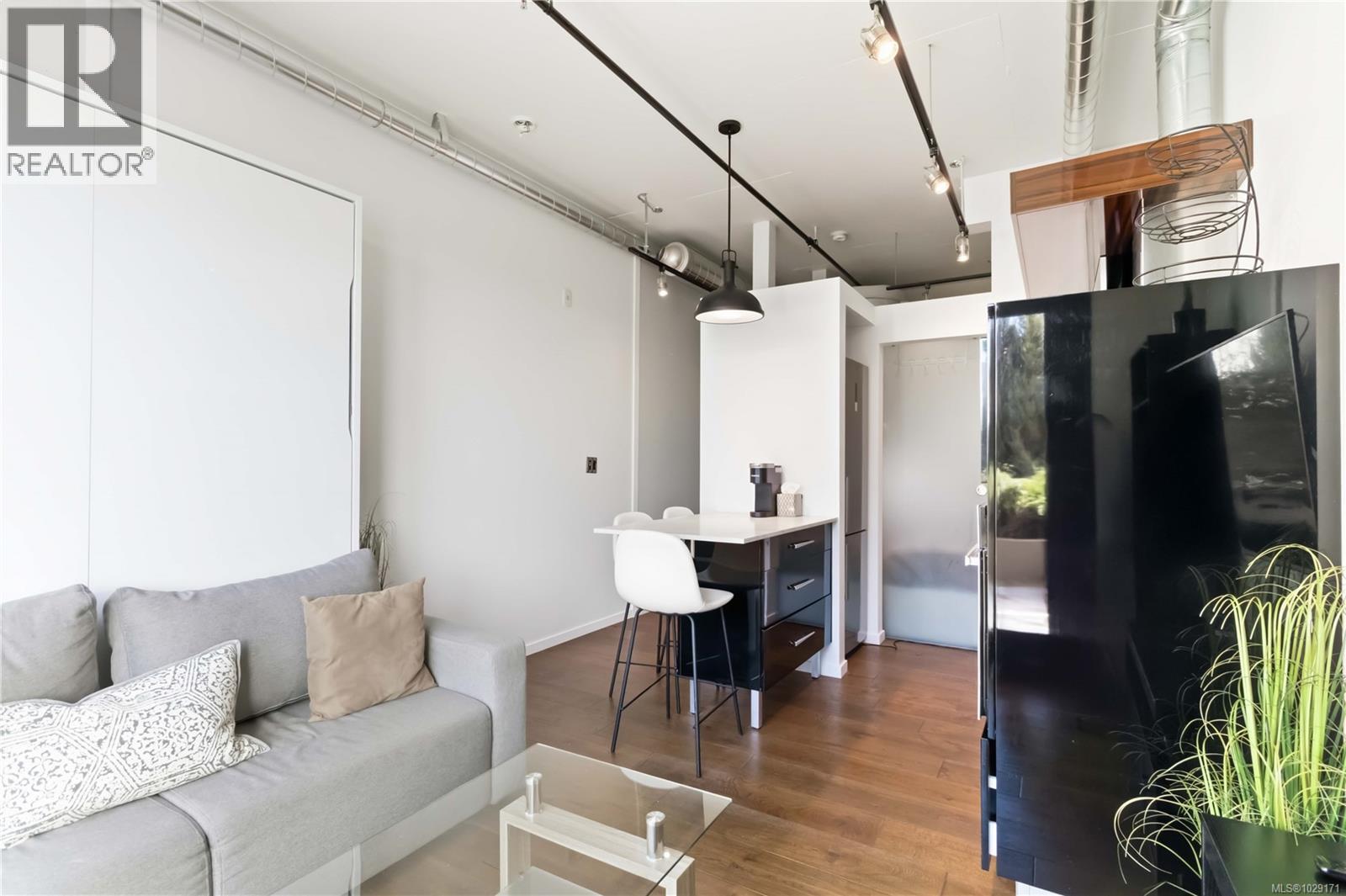 330 1029 View Street, Victoria