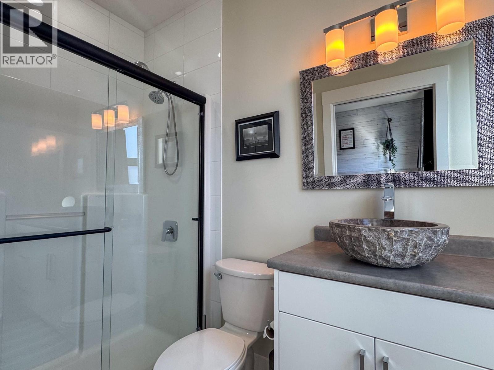 12798 Lake Hill Drive Unit# 26, Lake Country