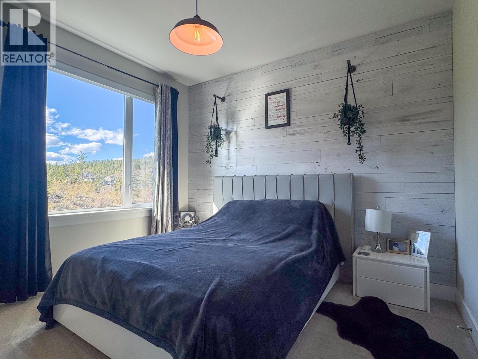 12798 Lake Hill Drive Unit# 26, Lake Country