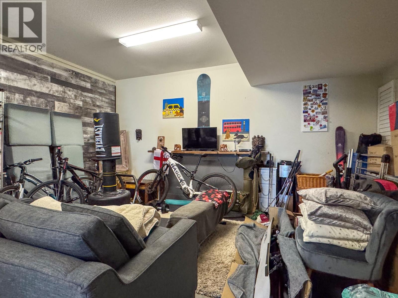 12798 Lake Hill Drive Unit# 26, Lake Country