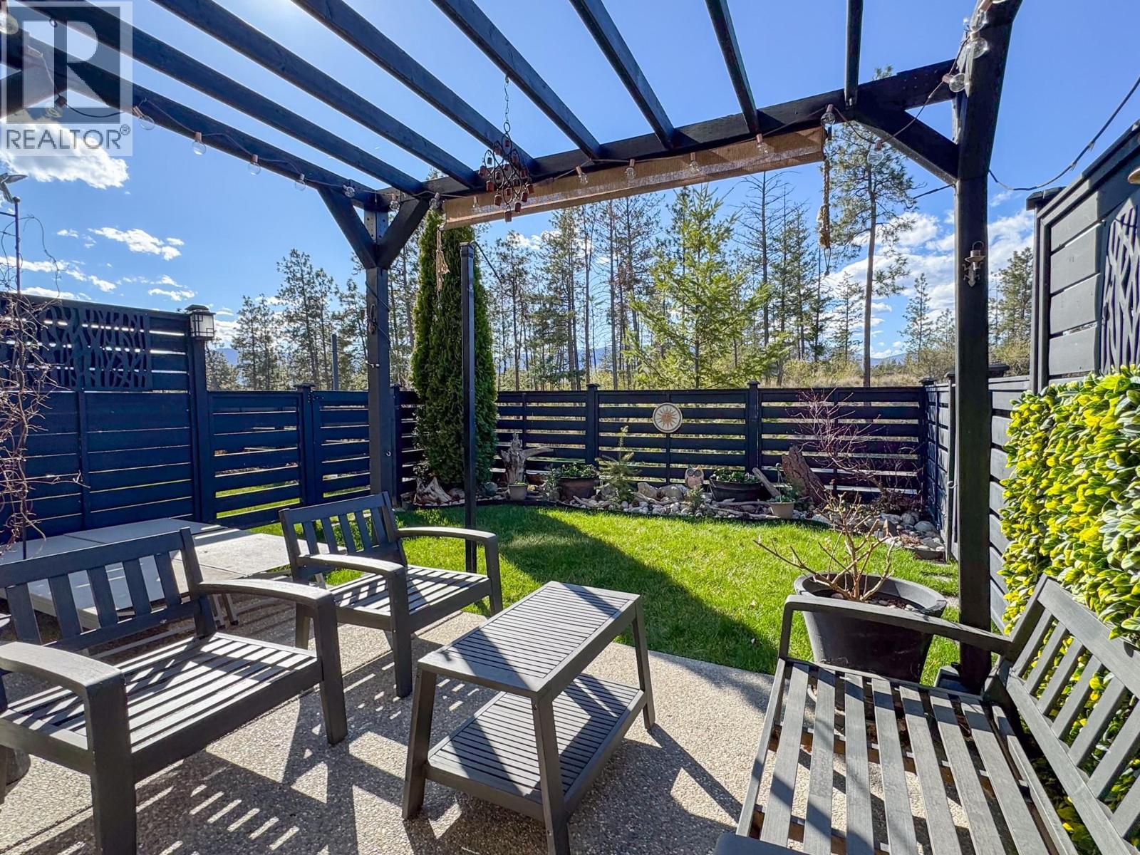 12798 Lake Hill Drive Unit# 26, Lake Country