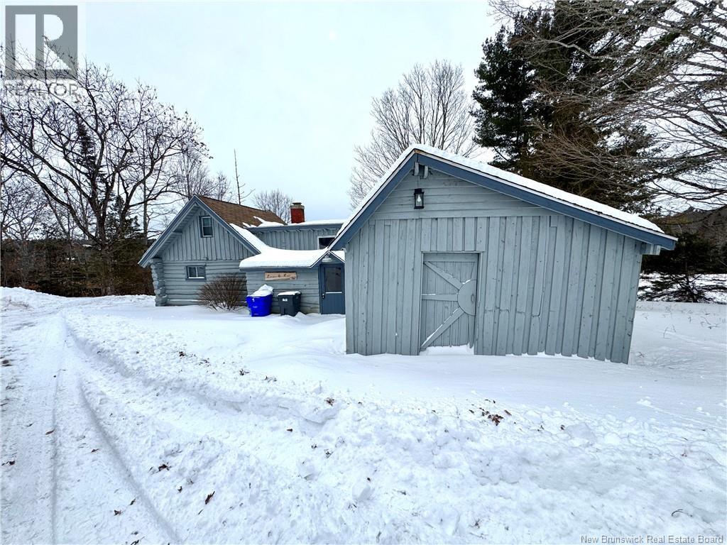 35 HILLS ROAD - 4