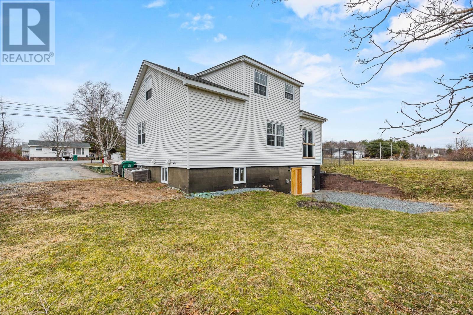 Property 33 of 35 of 4866 Highway 1