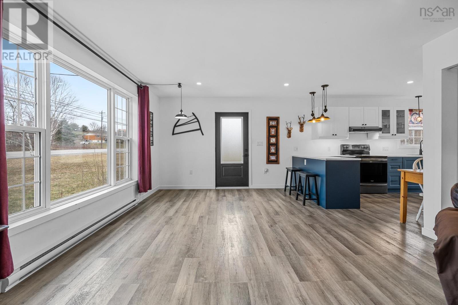 Property 4 of 35 of 4866 Highway 1