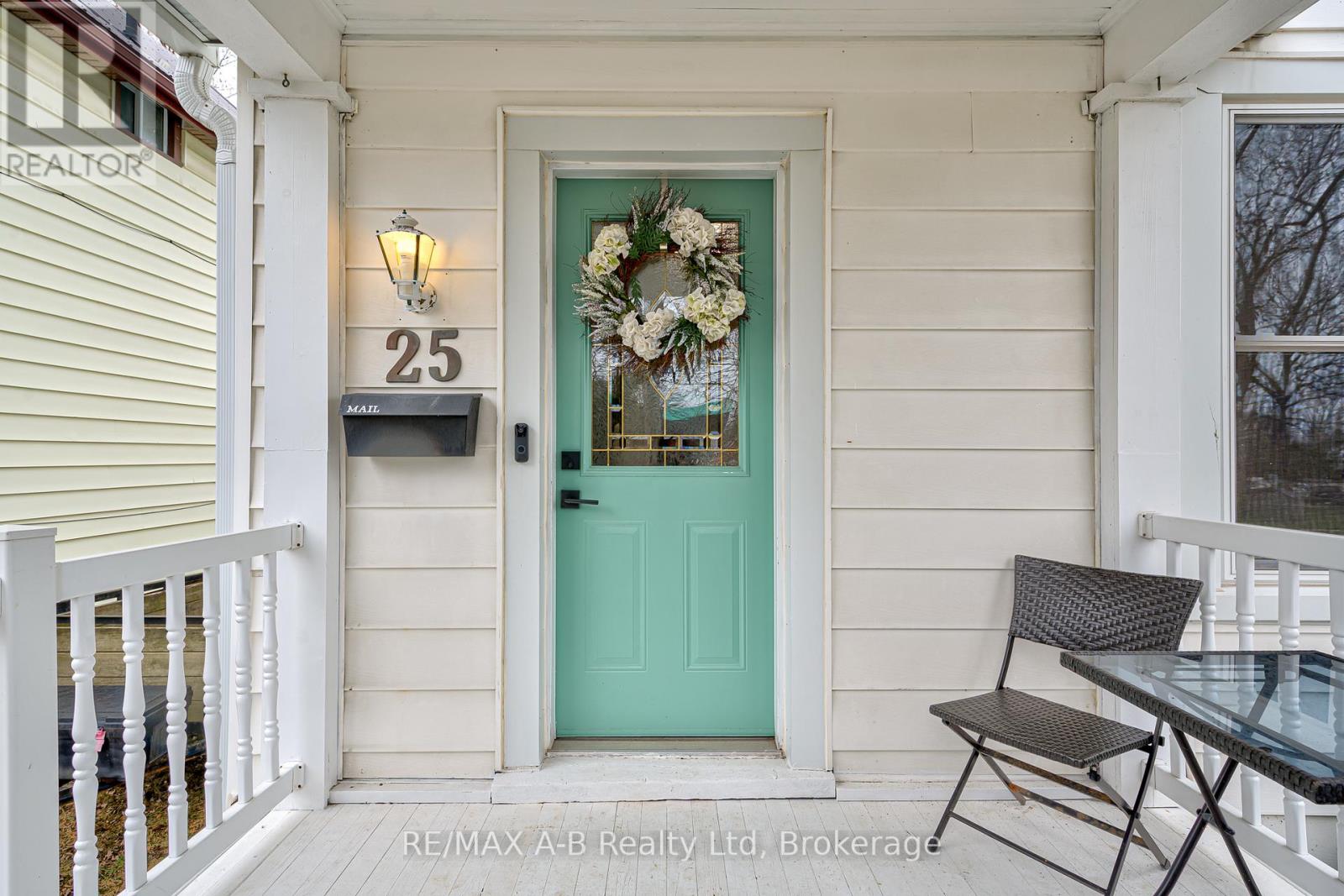 25 ASH STREET - 5