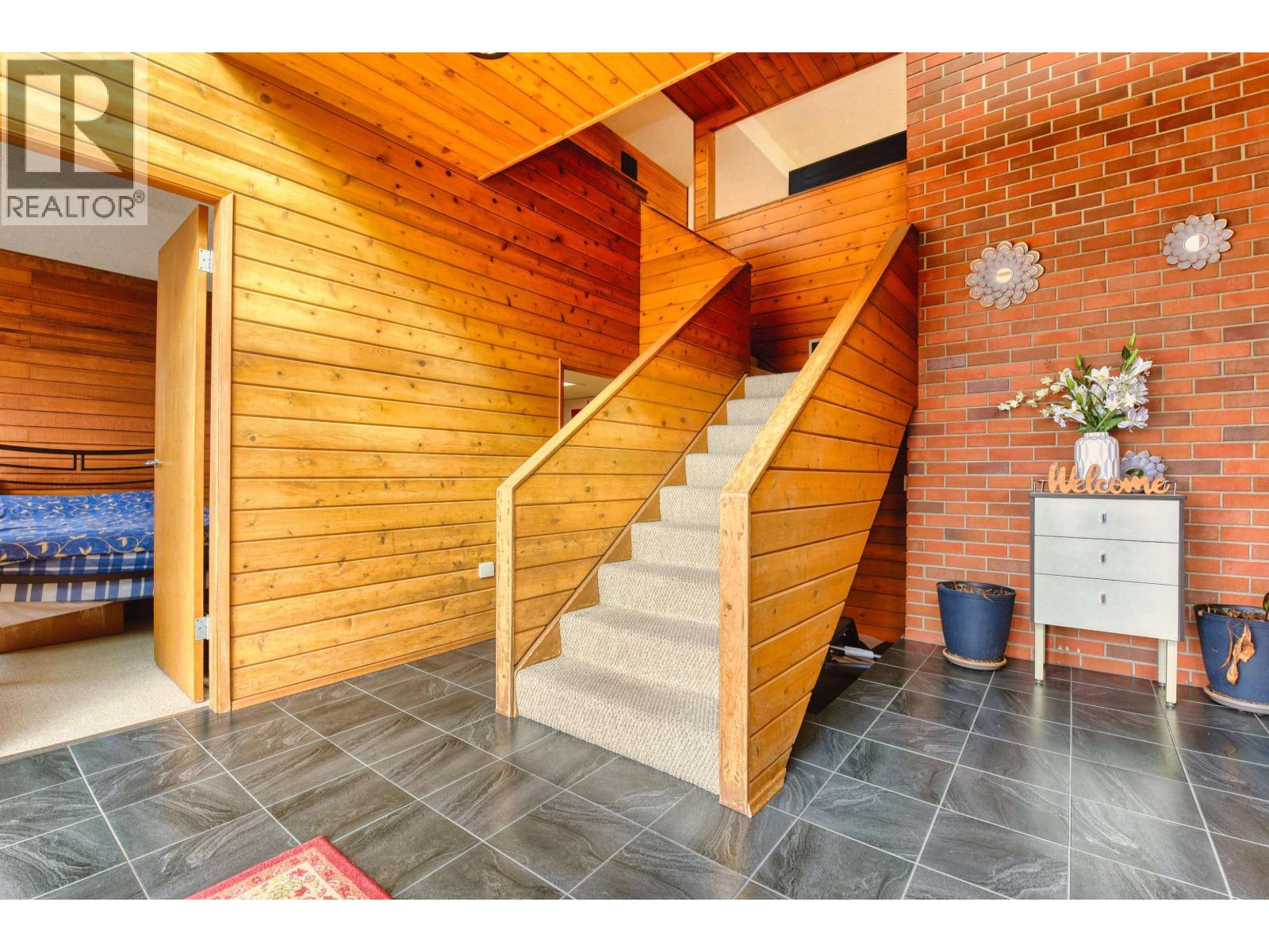 578 GIBBON STREET - 21