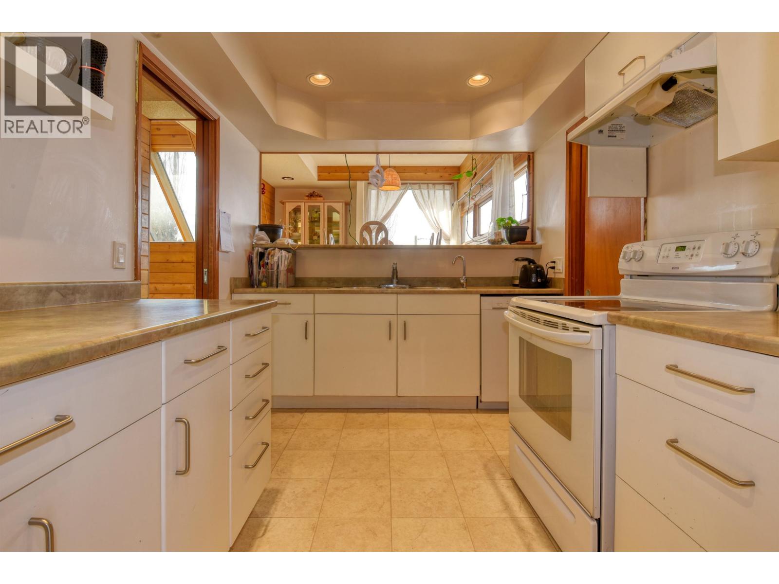 578 GIBBON STREET - 9